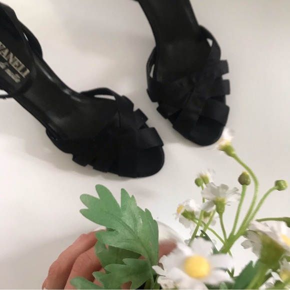 VERO CUOIO VANELI Women's Black Ankle Strap Heels Open Toe Size 7,5 - Picture 3 of 14